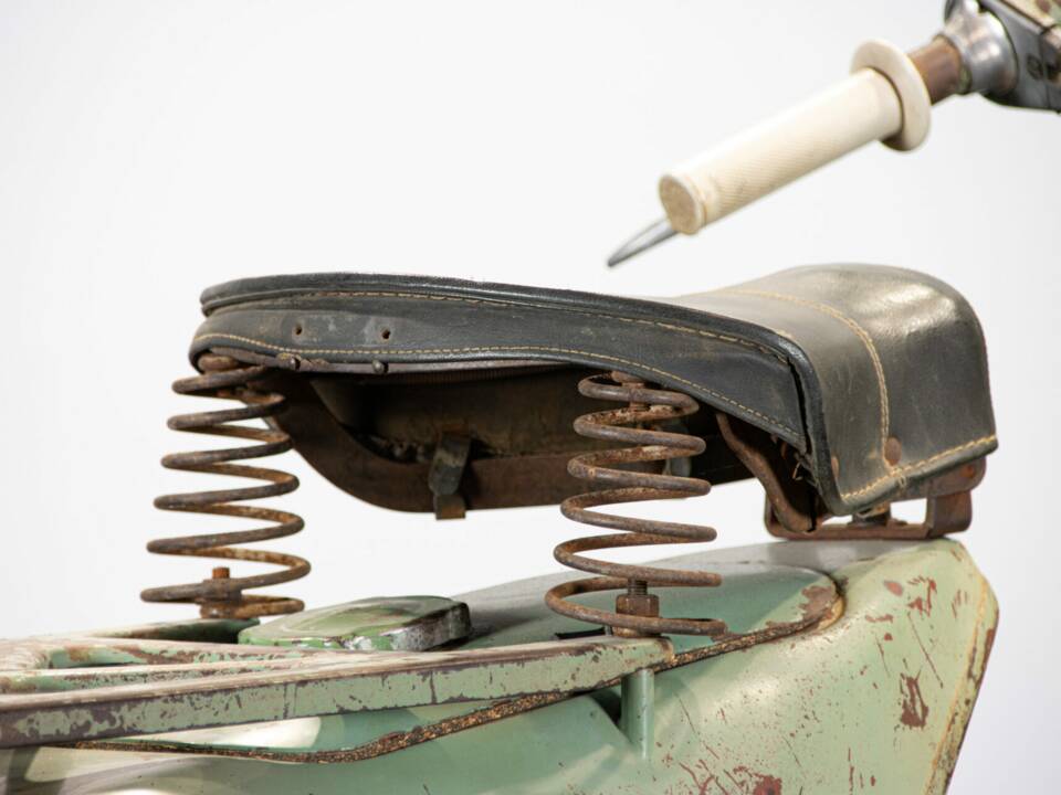 Image 12/50 of Piaggio DUMMY (1953)