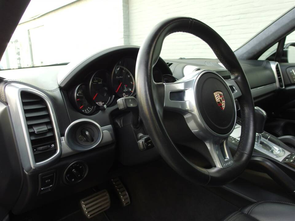Imagen 39/97 de Porsche Cayenne Turbo (2011)