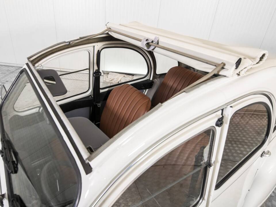 Bild 10/60 von Citroën 2 CV 6 Club (1989)