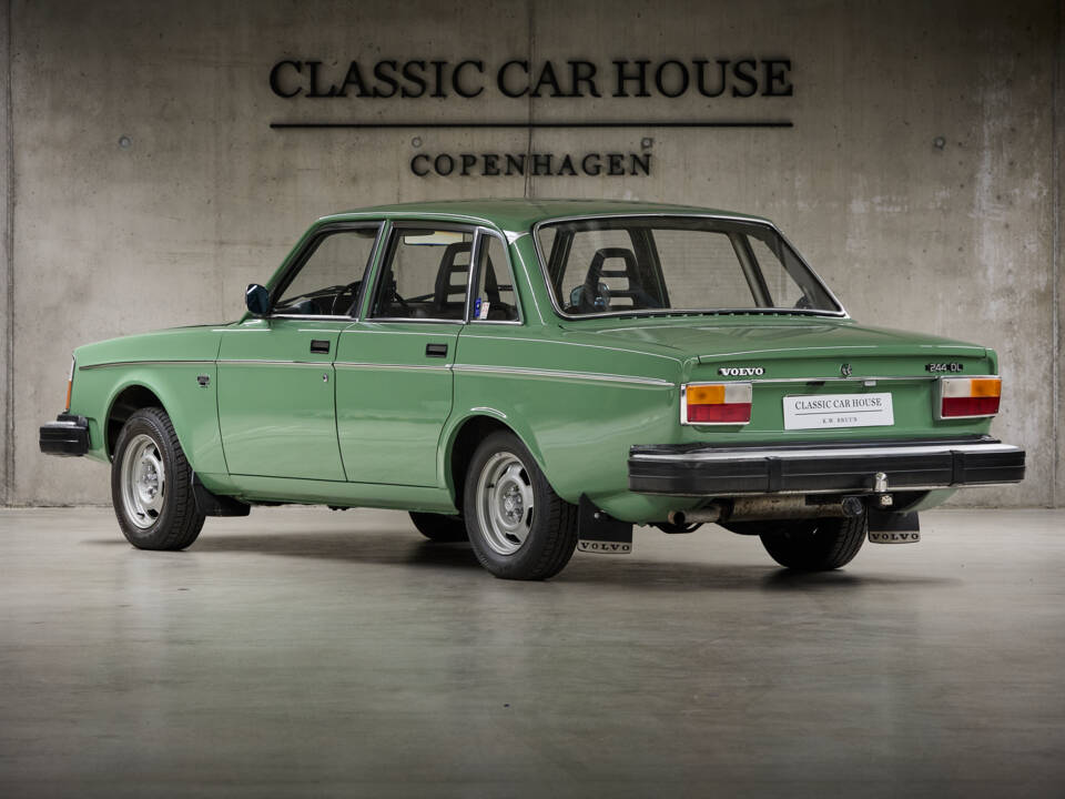 Bild 2/98 von Volvo 244 DL (1975)