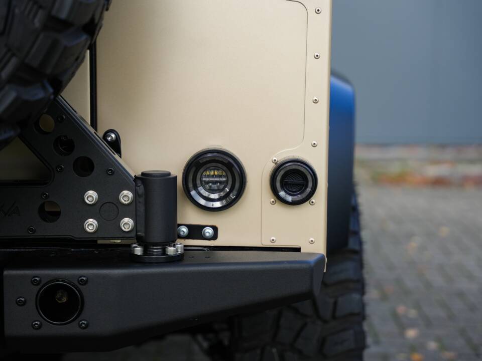 Bild 57/58 von Land Rover Defender 110 (2013)