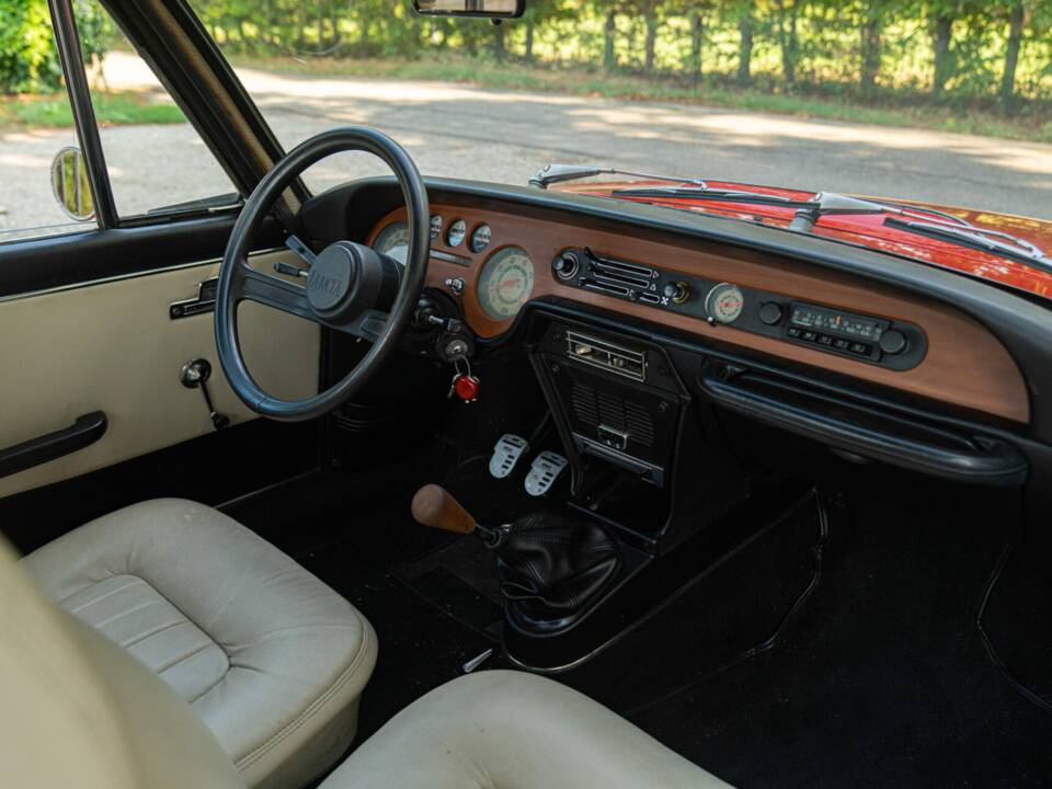 Bild 31/50 von Lancia Fulvia 1.3 S (1975)