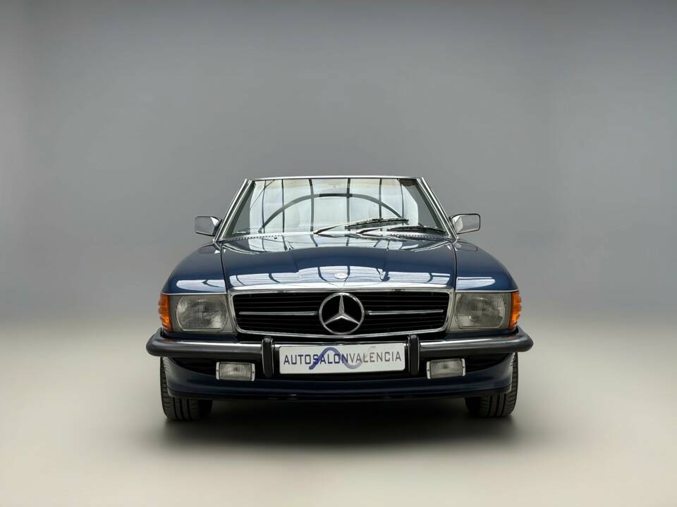 Image 4/23 of Mercedes-Benz 380 SL (1984)