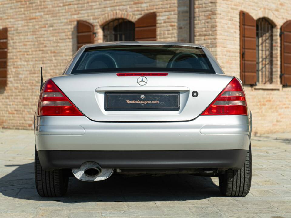 Afbeelding 12/50 van Mercedes-Benz SLK 200 (1997)