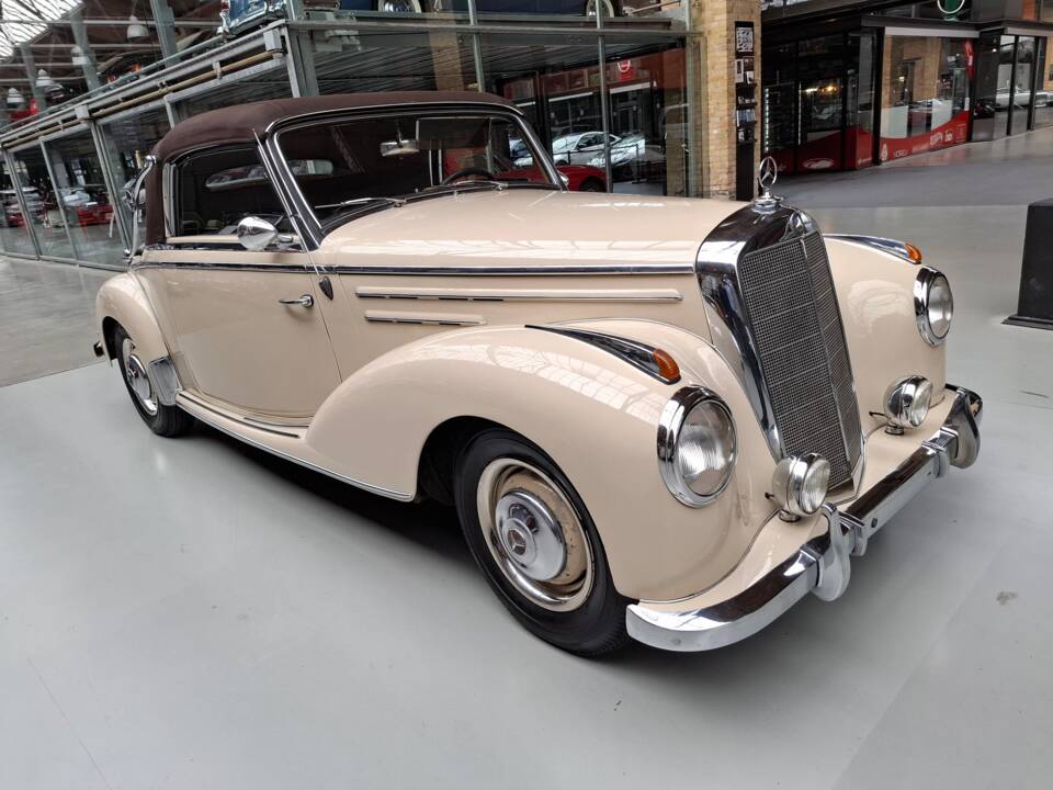 Bild 18/26 von Mercedes-Benz 220 Cabriolet A (1953)