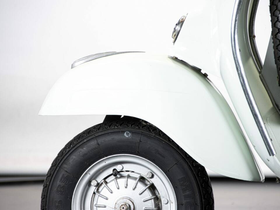 Bild 23/50 von Piaggio Vespa 125 Super (1966)