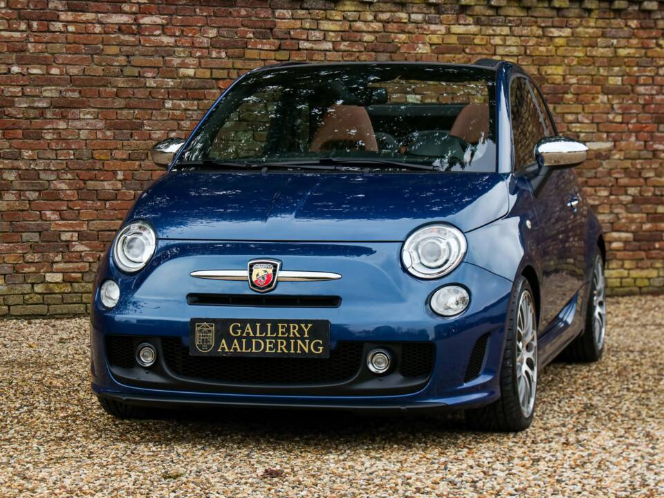 Image 19/50 of Abarth 595 Cabrio Italia (2011)