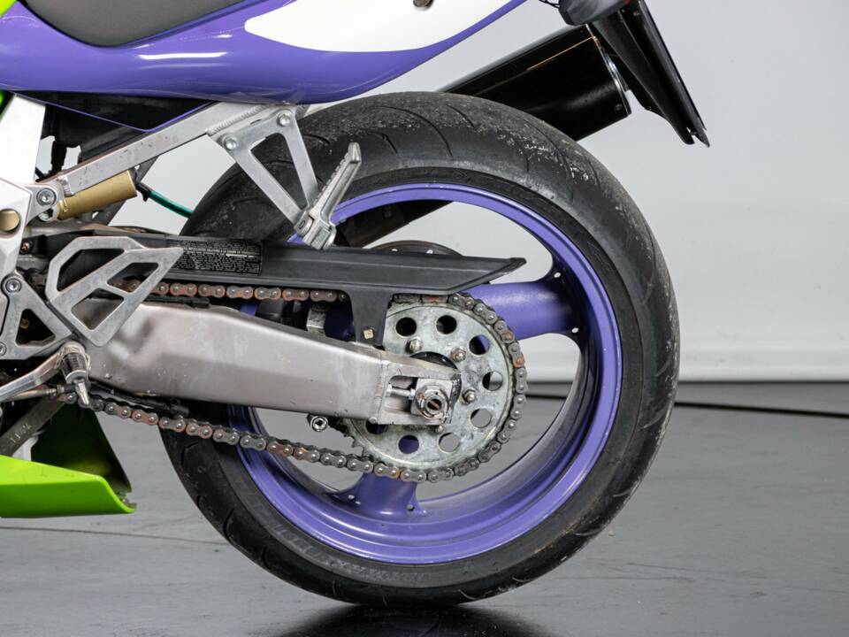 Imagen 26/50 de Kawasaki DUMMY (1996)