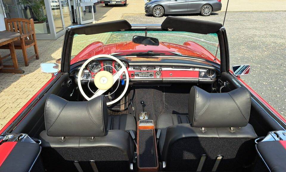 Image 49/72 of Mercedes-Benz 280 SL (1969)