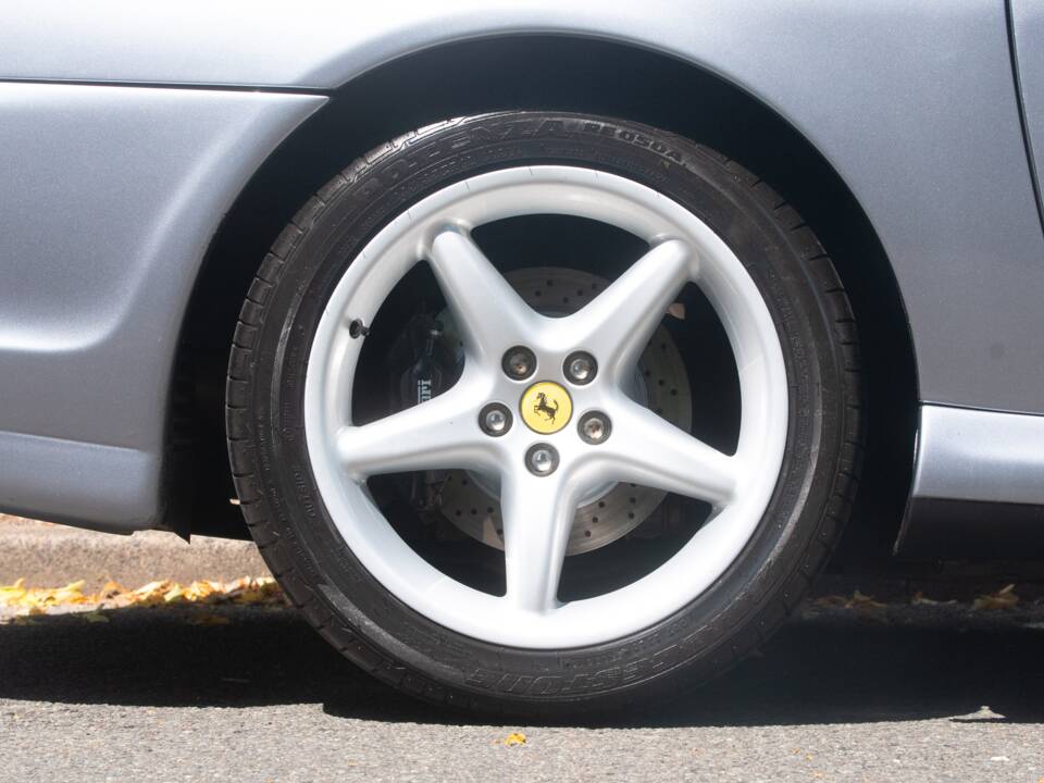 Image 10/37 of Ferrari 550 Maranello (2000)