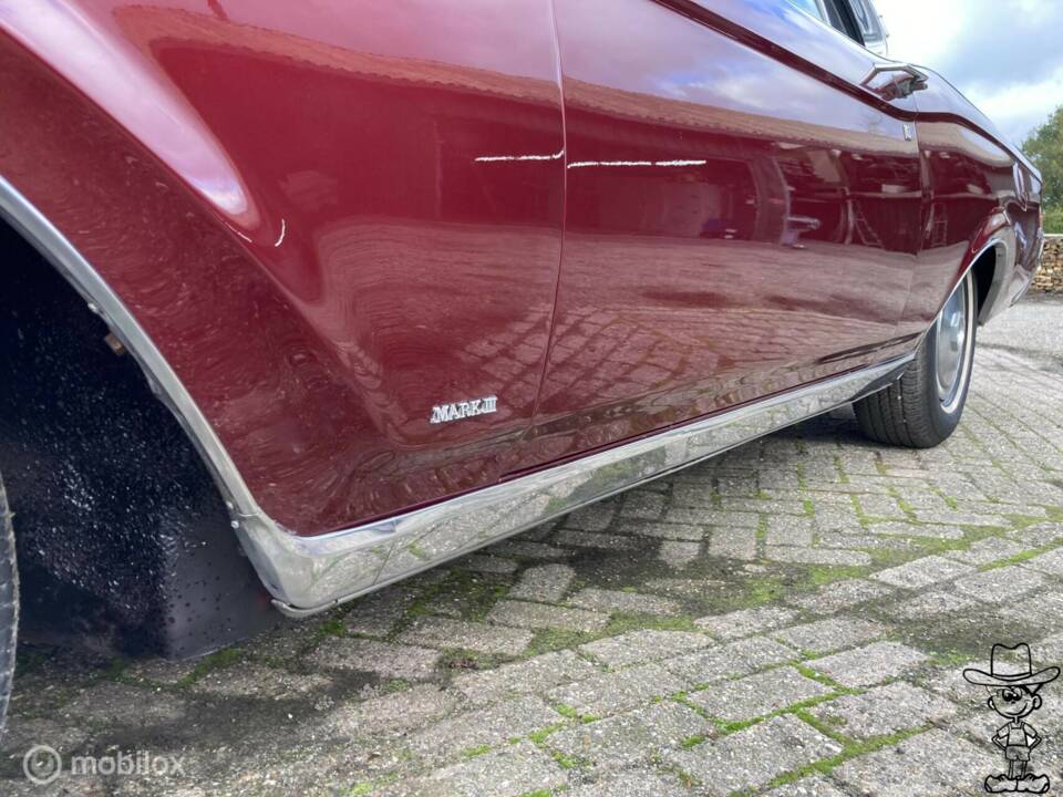 Image 26/50 of Lincoln Continental Mark III Hardtop Coupé (1971)