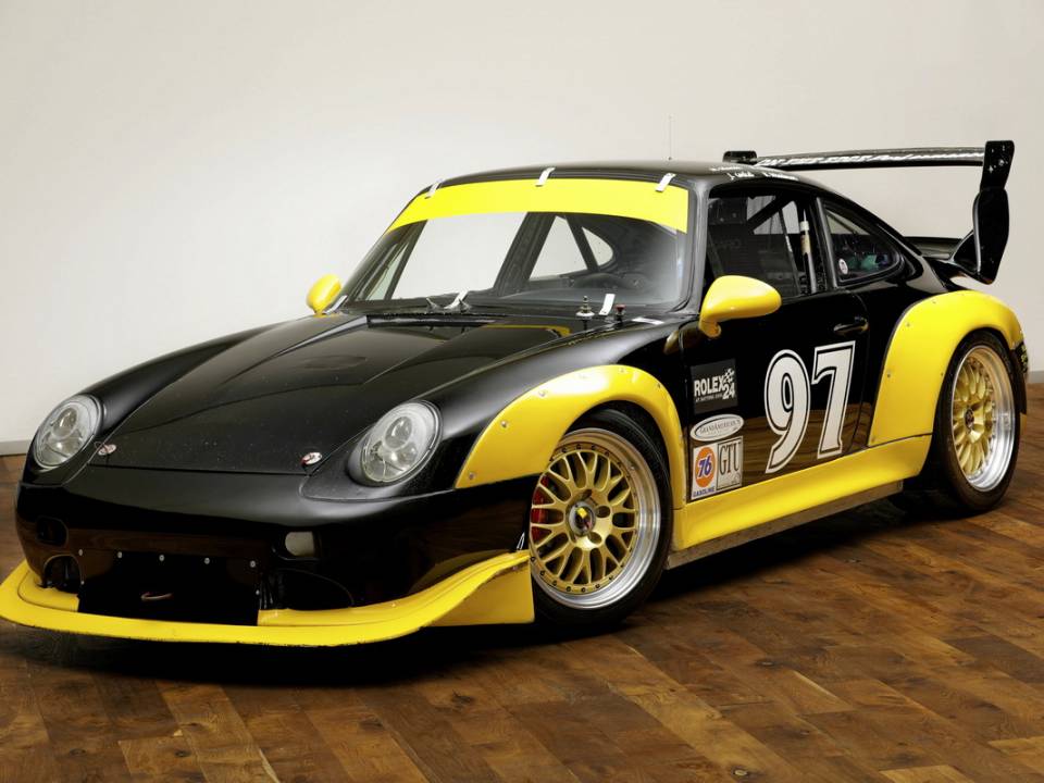 Image 27/32 of Porsche 911 RSR (1996)