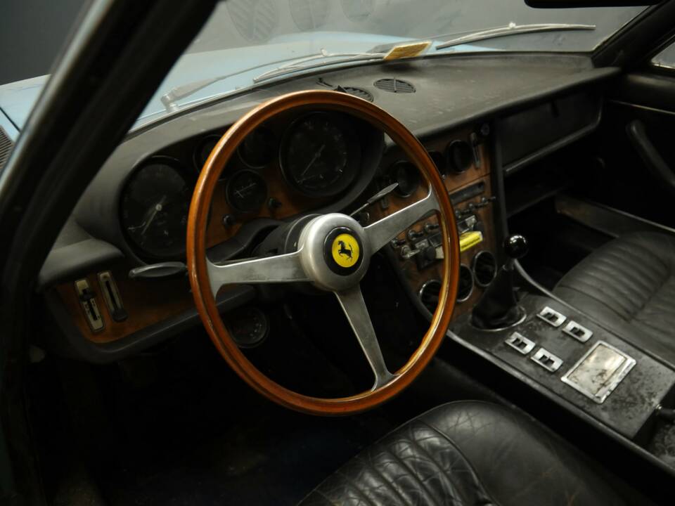 Afbeelding 47/50 van Ferrari 365 GT 2+2 (1968)
