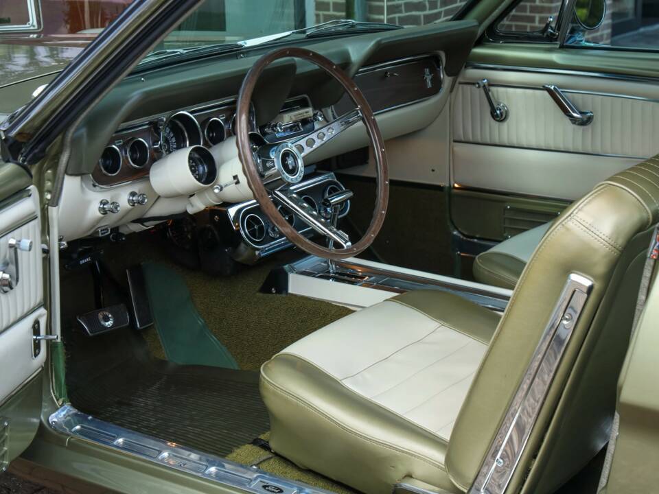 Obraz 25/50 pojazdu Ford Mustang GT (1966)
