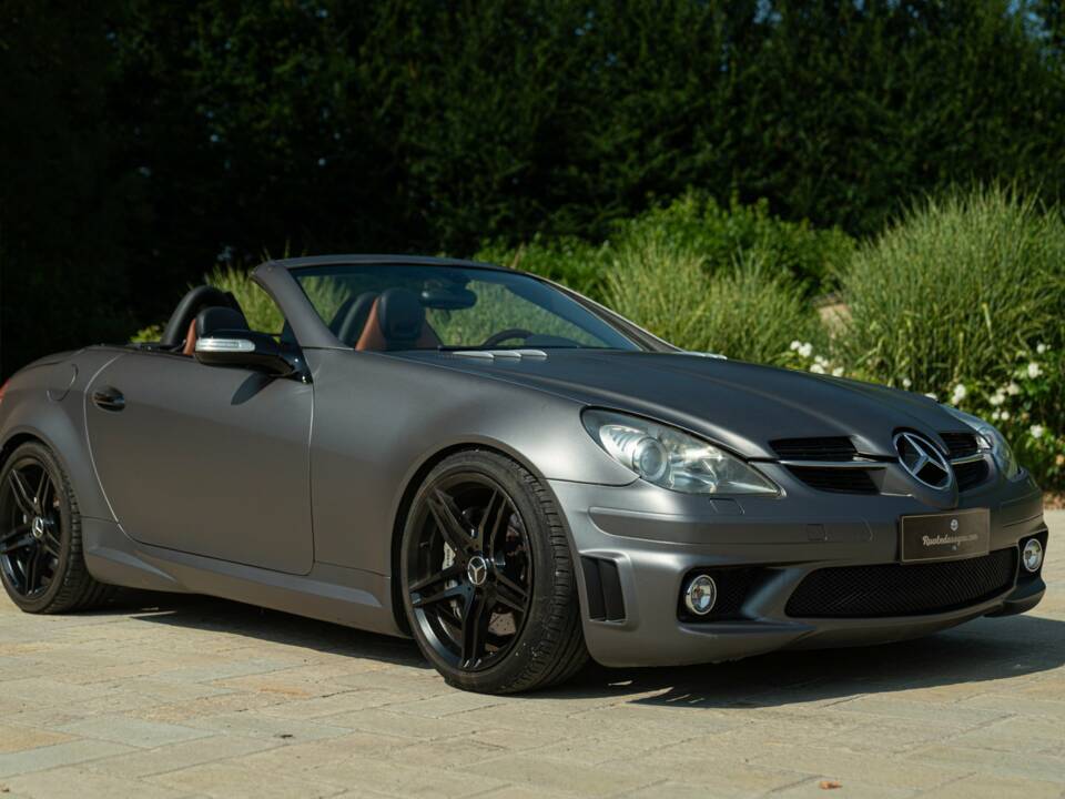 Immagine 2/50 di Mercedes-Benz SLK 55 AMG (2005)