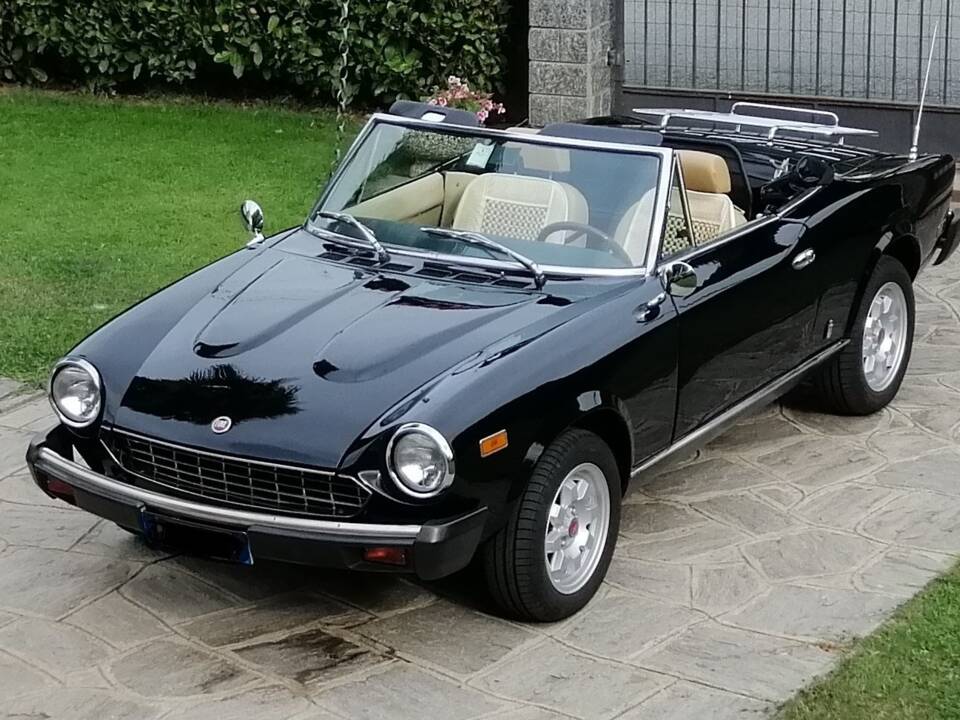 Bild 22/30 von FIAT Spider 2000 (1980)