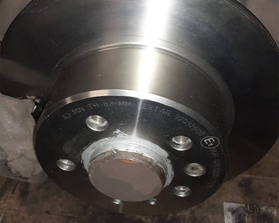 Image 38/39 of Mercedes-Benz 260 SE (1988)