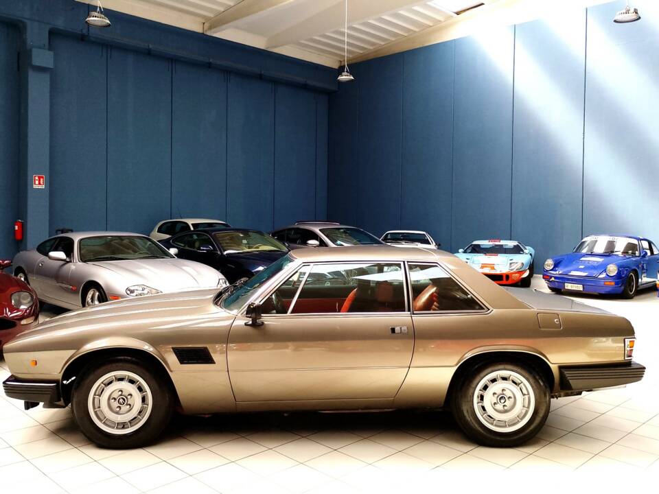 Image 4/100 of Maserati Kyalami (1983)