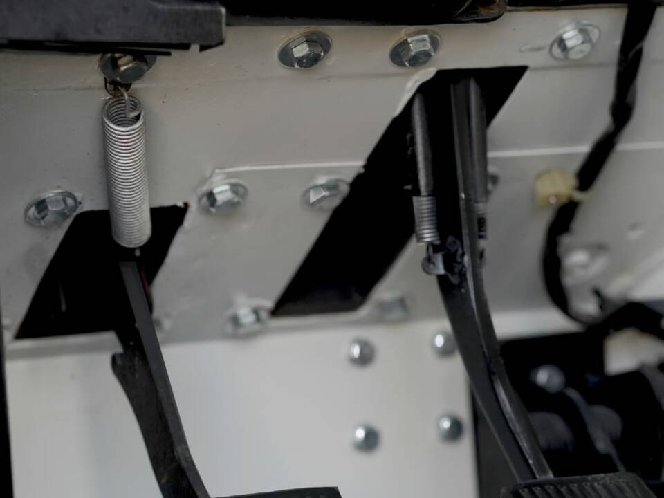 Image 15/32 of Land Rover Defender 130 Td5 Crew Cab (1999)