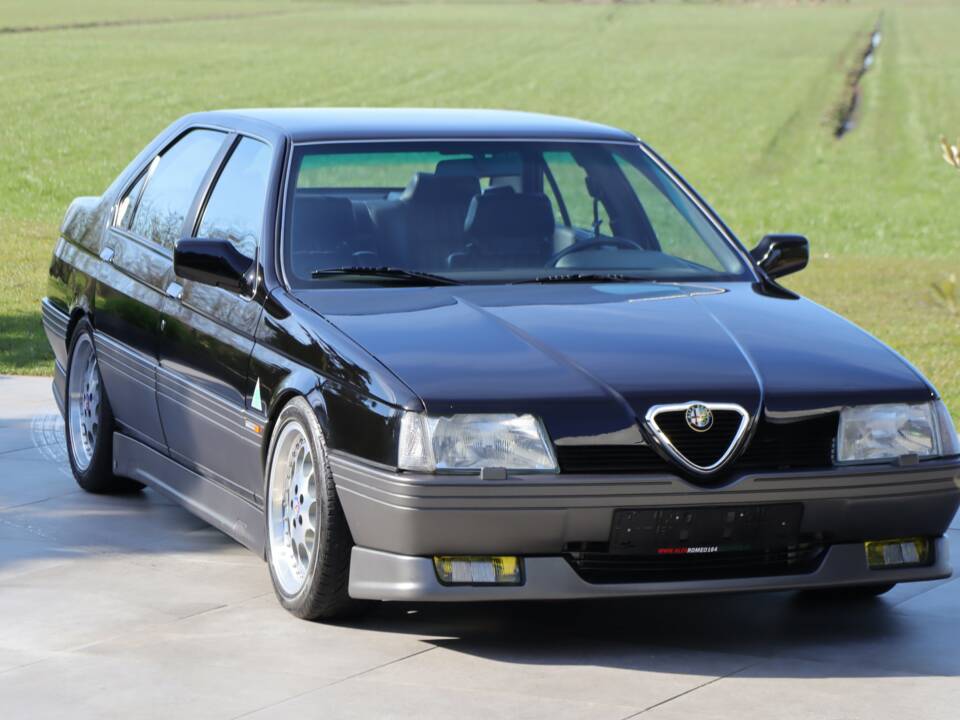 Imagen 7/50 de Alfa Romeo 164 3.0 V6 Quadrifoglio (1991)