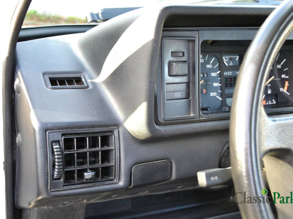 Image 36/50 de Volkswagen Golf Mk I 1.5 (1983)