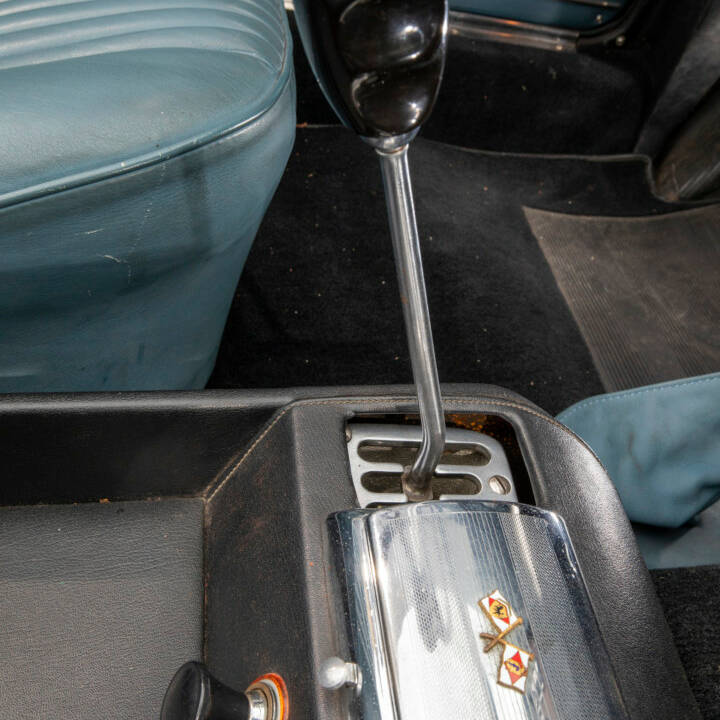Image 21/24 of Ferrari 275 GTS (1965)