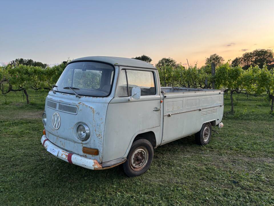 Image 2/26 of Volkswagen T2a Pritsche (1969)