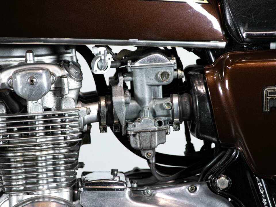 Image 46/50 of Honda DUMMY (1979)