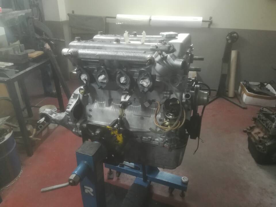 Bild 12/13 von Alfa Romeo Alfetta Quadrifoglio Oro (1982)