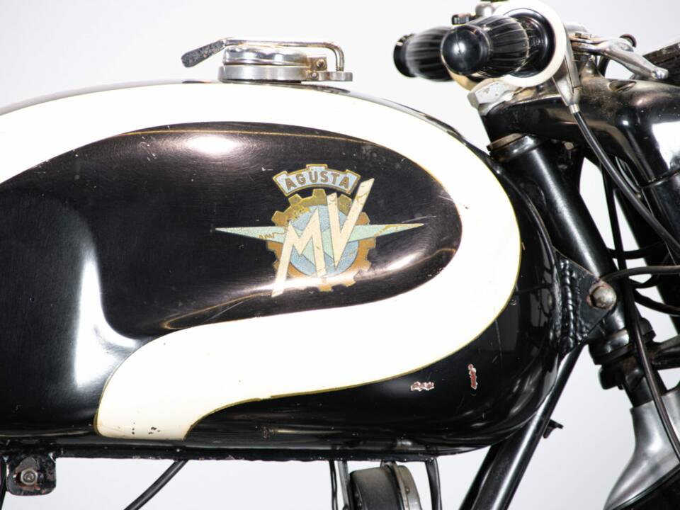 Image 34/50 of MV Agusta DUMMY (1958)