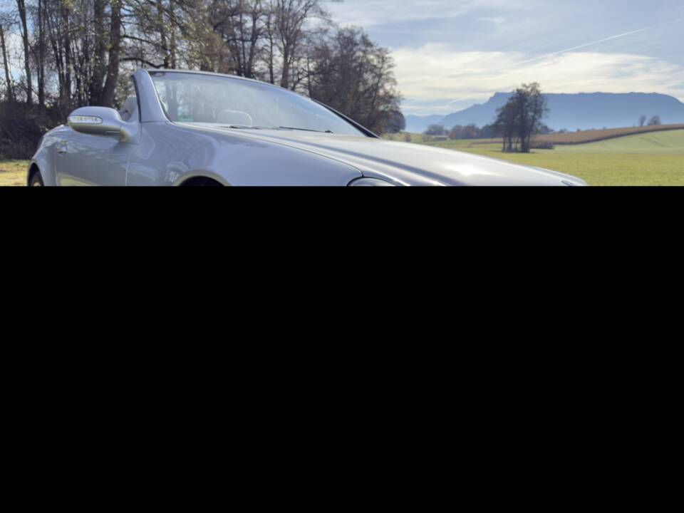 Image 44/89 of Mercedes-Benz SL 500 (2002)