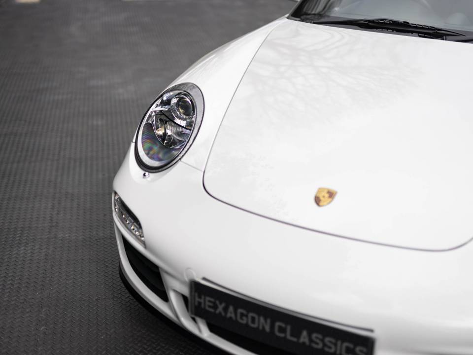 Imagen 21/28 de Porsche 911 Carrera GTS (2011)
