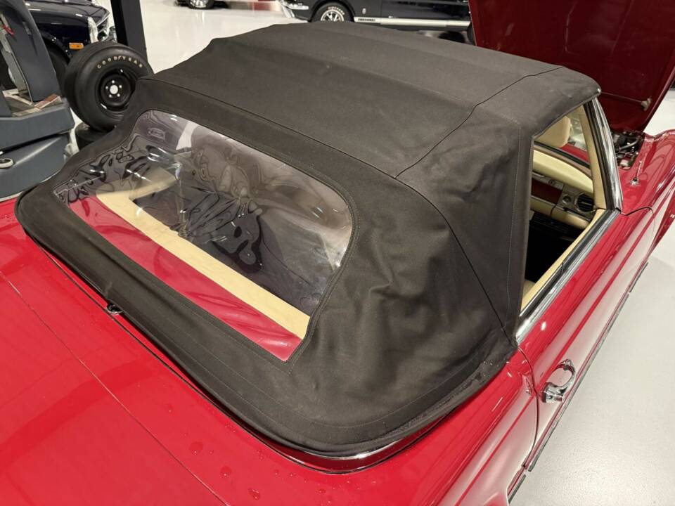Image 19/50 of Mercedes-Benz 280 SL (1971)