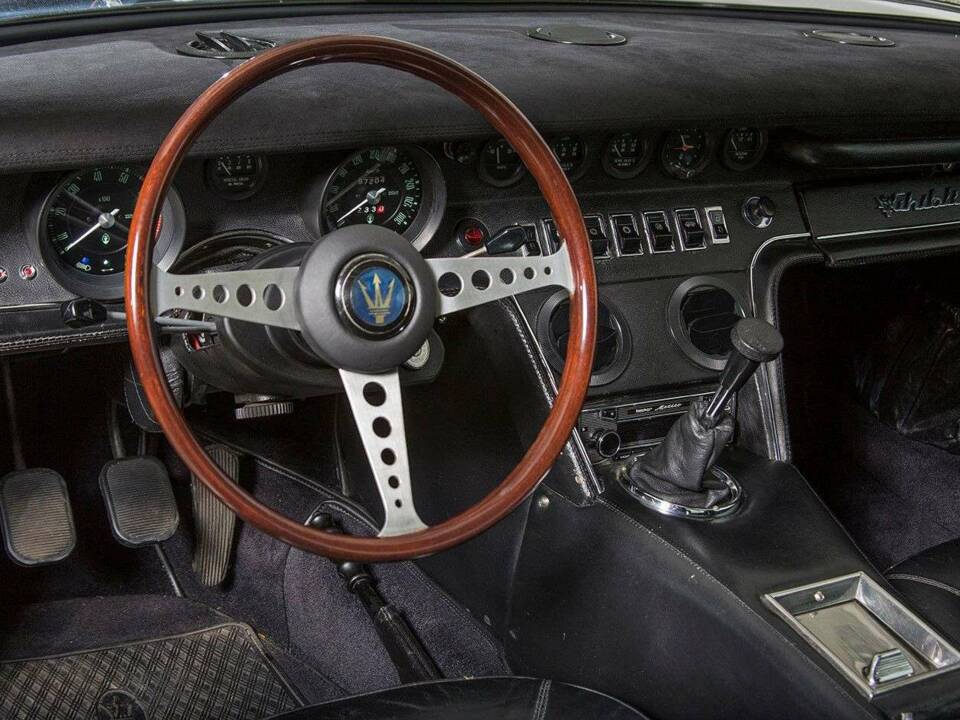 Bild 18/32 von Maserati Ghibli SS (1970)