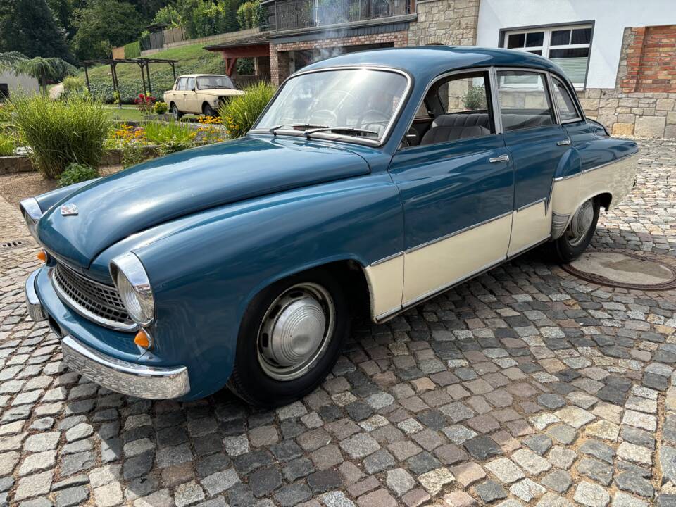 Image 1/34 of Wartburg 311&#x2F;1 Luxuslimousine (1958)