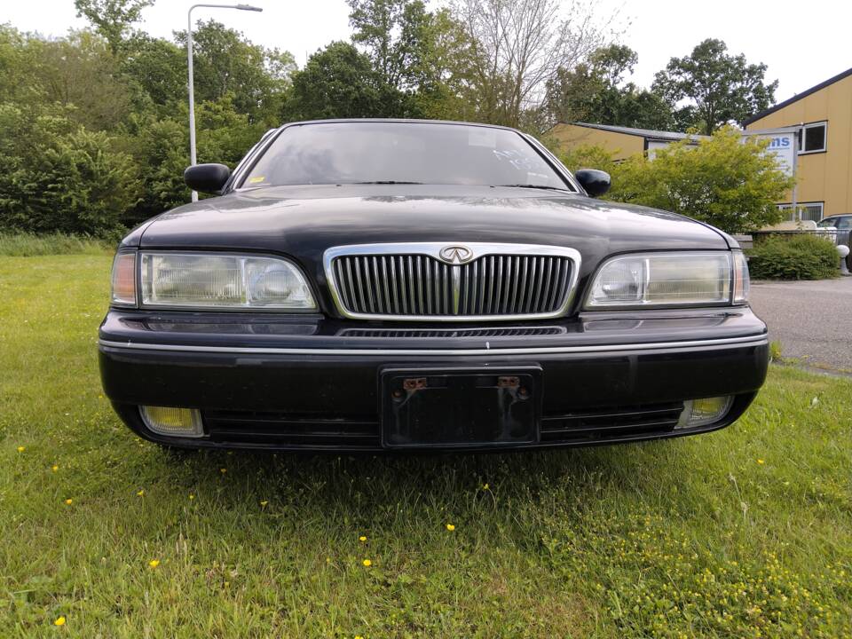Immagine 3/76 di Infiniti Q45 (1994)