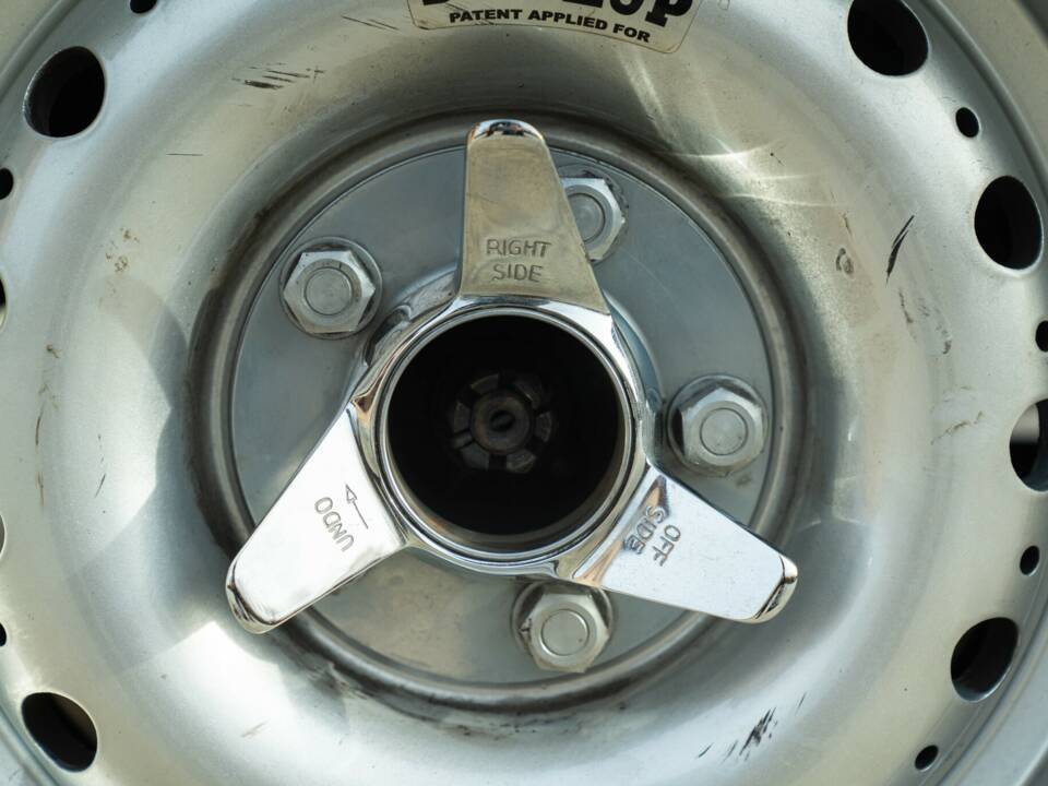 Immagine 46/50 di Jaguar D-Type (1977)