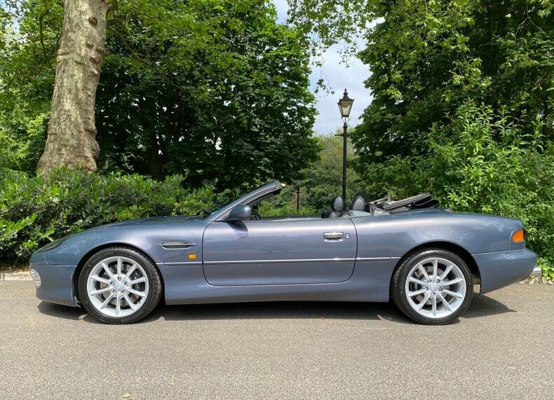 Image 10/50 of Aston Martin DB 7 Vantage Volante (2002)