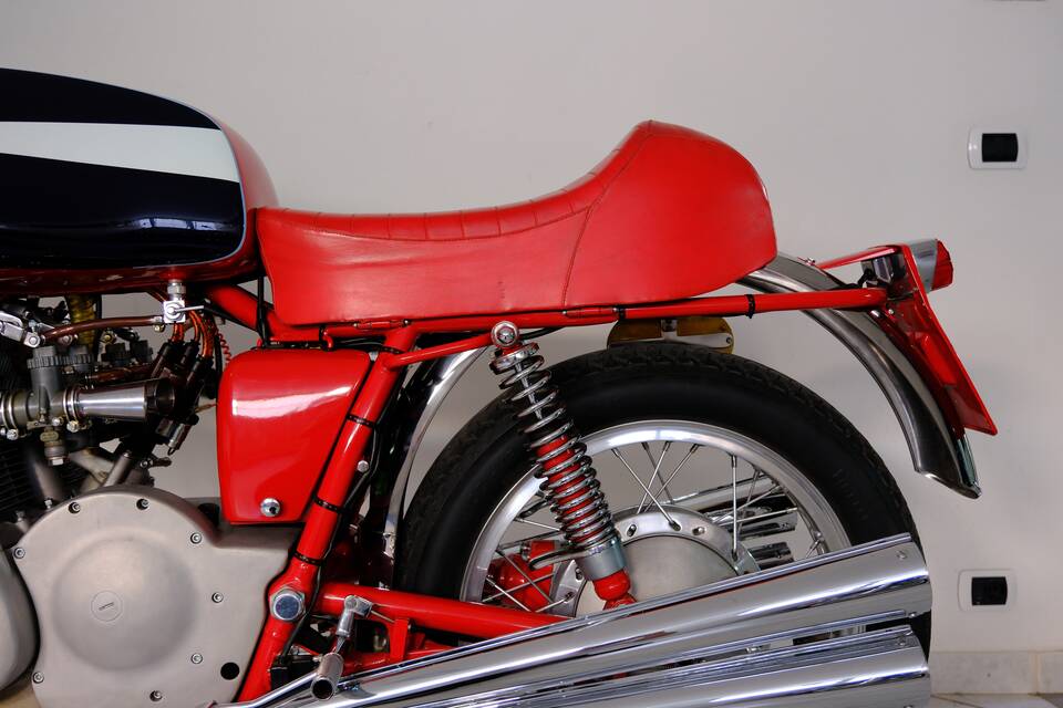 Image 61/99 of MV Agusta 750 Sport (1971)