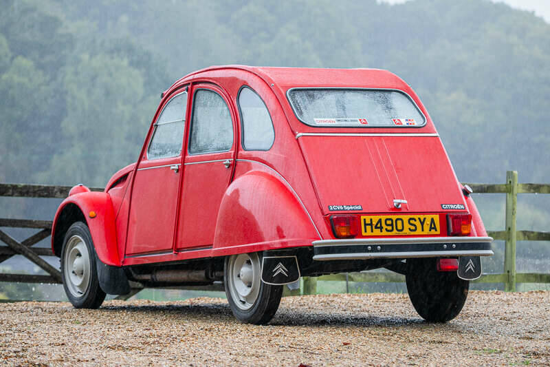 Image 5/29 de Citroën 2 CV 6 (1990)