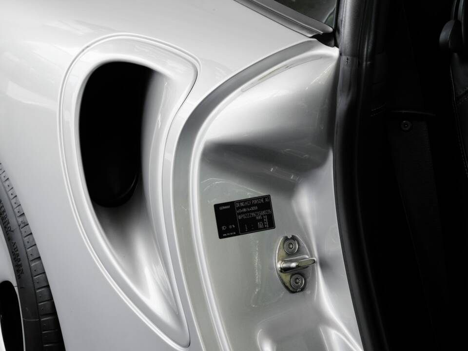 Image 39/49 of Porsche 911 Turbo (2002)
