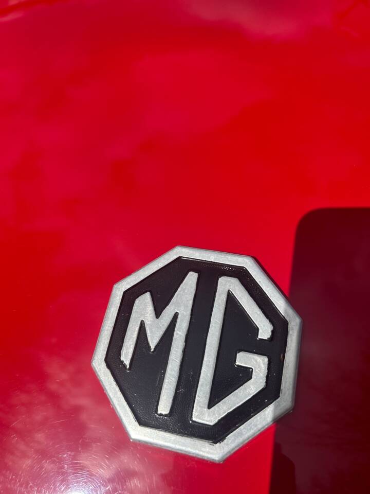 Bild 33/45 von MG MGB V8 (1978)