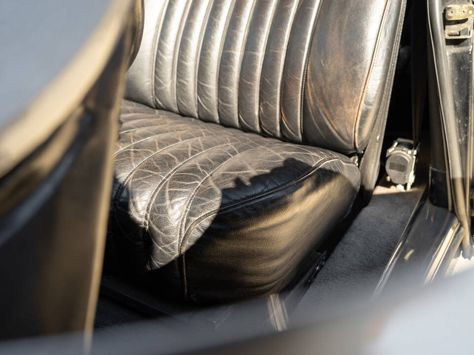 Image 28/53 of Citroën DS 23 Pallas (1972)