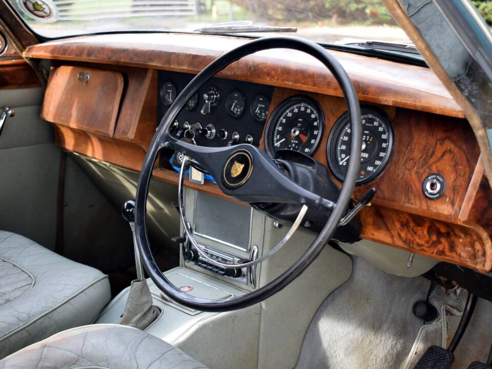 Immagine 13/21 di Jaguar Mk II 3.4 (1966)