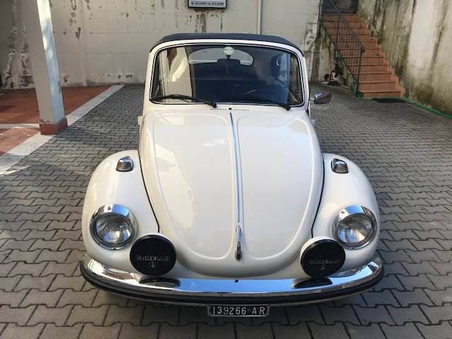 Image 2/9 of Volkswagen Beetle 1303 LS (1973)
