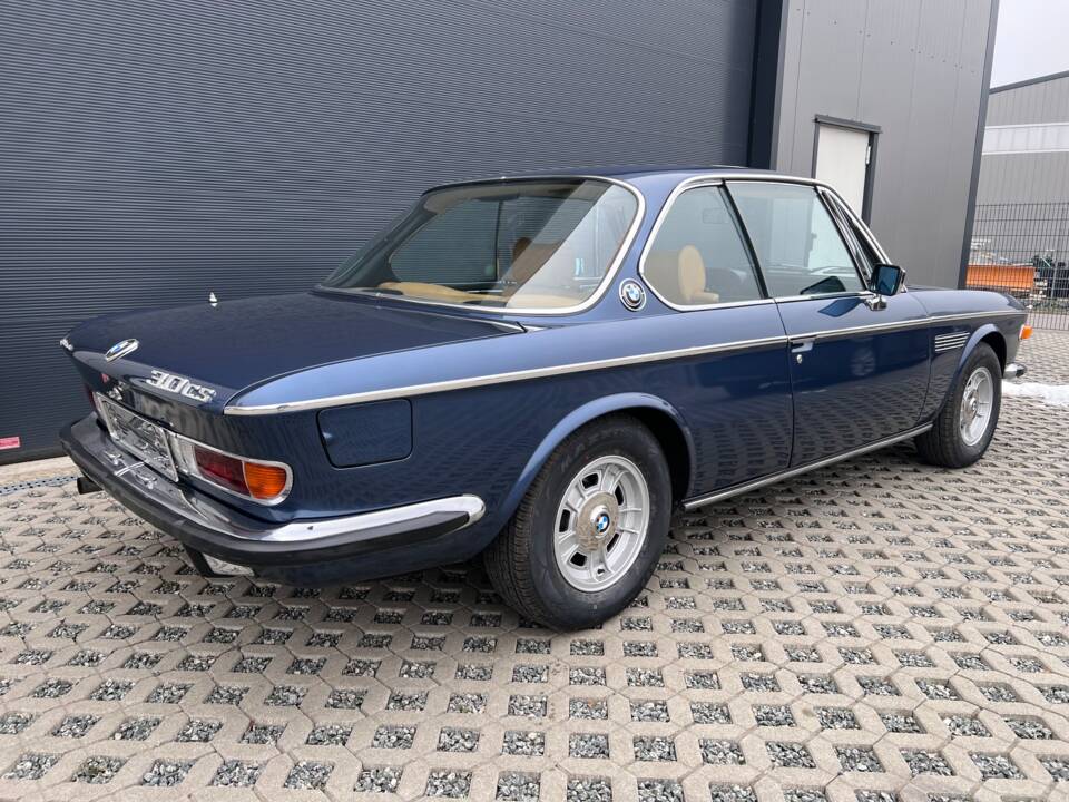 Image 23/28 of BMW 3.0 CS (1975)
