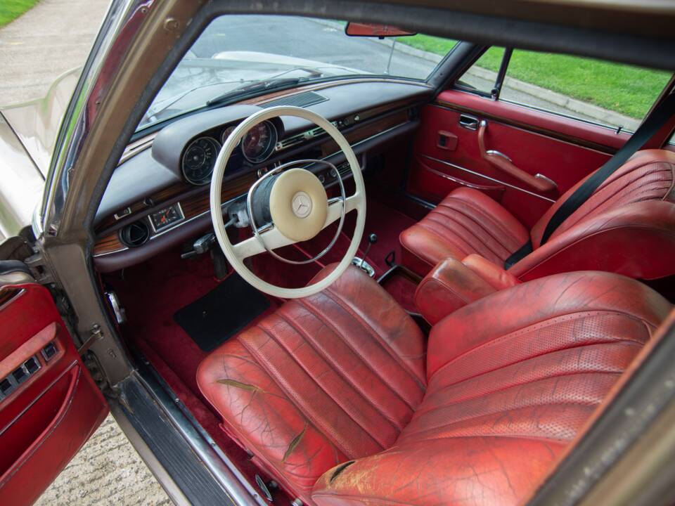 Bild 7/36 von Mercedes-Benz 300 SEL 6.3 (1969)