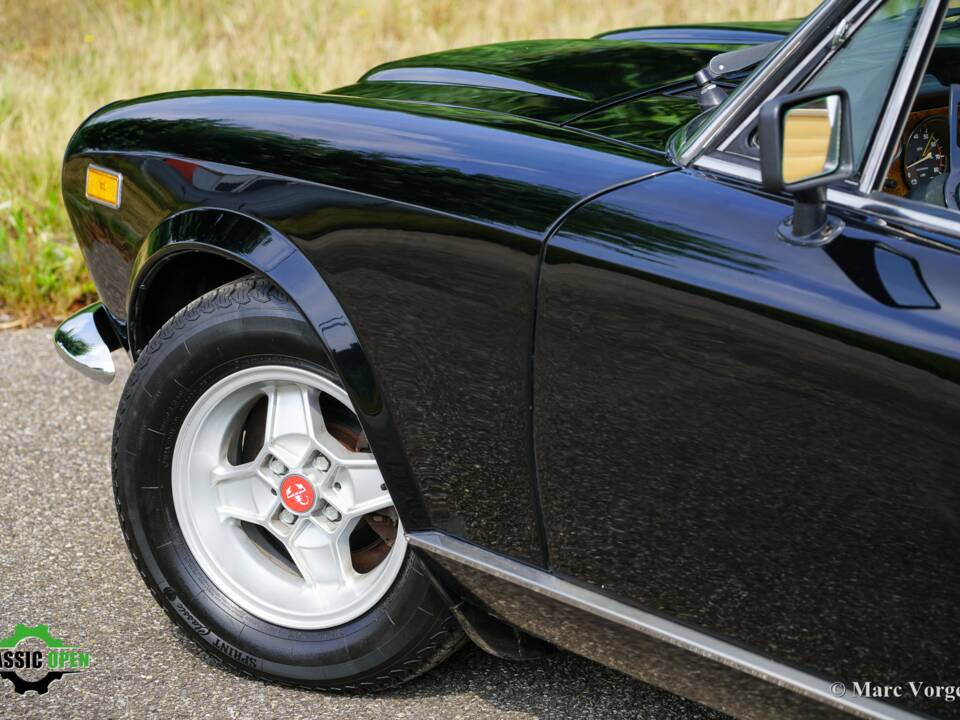 Image 38/42 of FIAT Spider 2000 (1981)