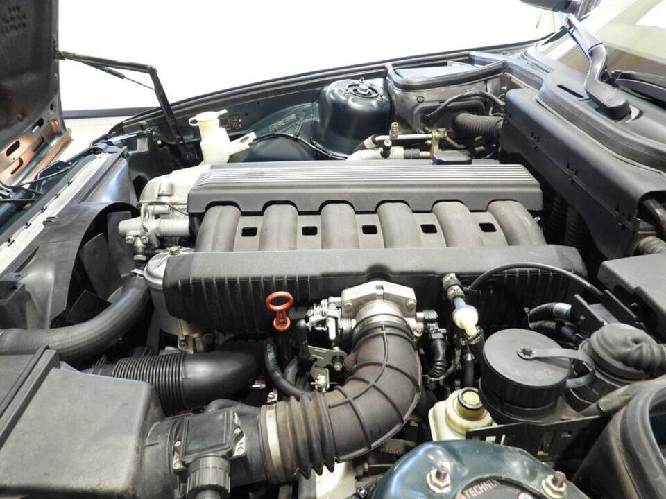 Bild 7/10 von BMW 520i (1994)