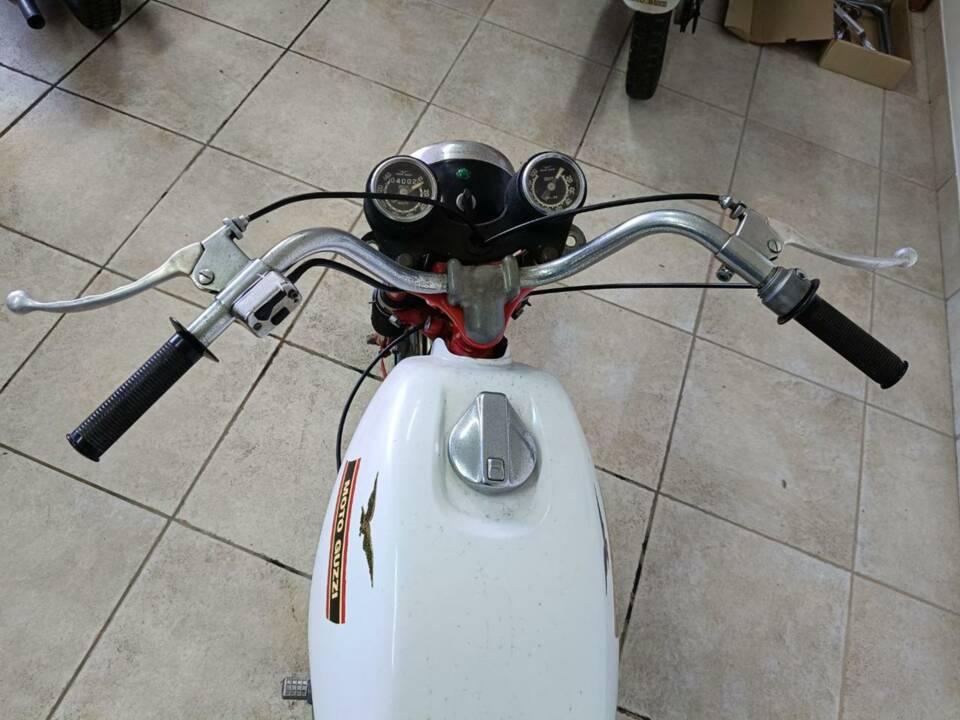 Immagine 27/29 di Moto Guzzi Stornello 160 (1972)